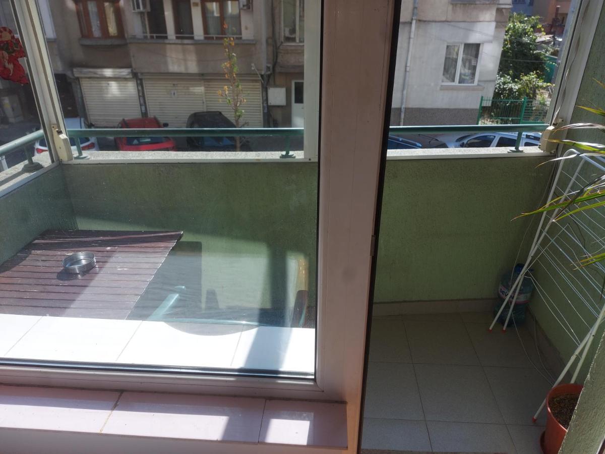 And 1bedroom - Economy Apartment
